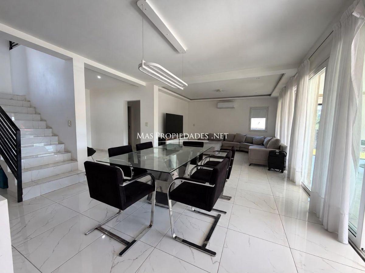 Foto de Venta Casa en Lagos de Canning 5 Dormitorios, imagen 4