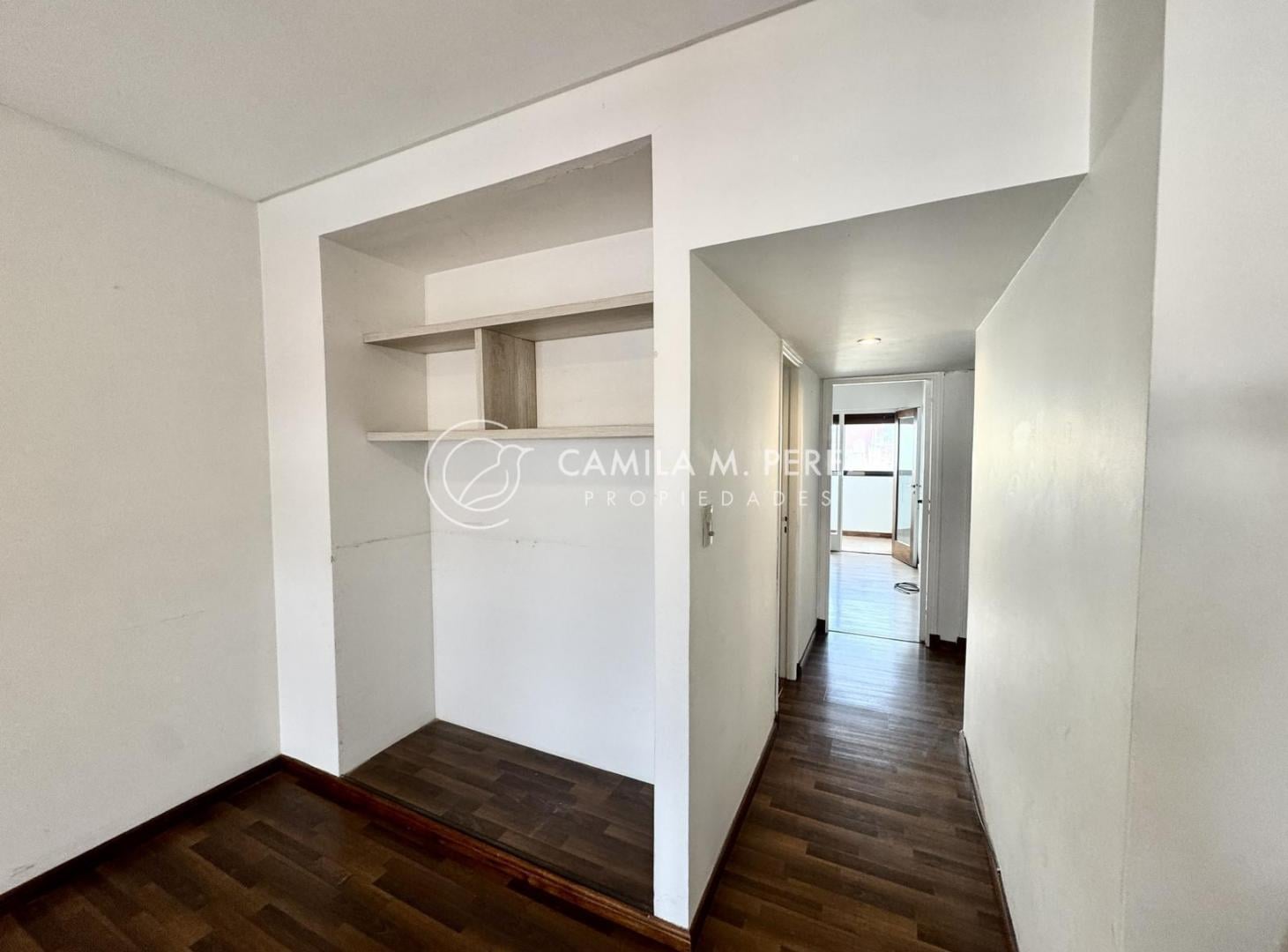 Foto de Departamento 2 amb semi piso con cochera, imagen 1