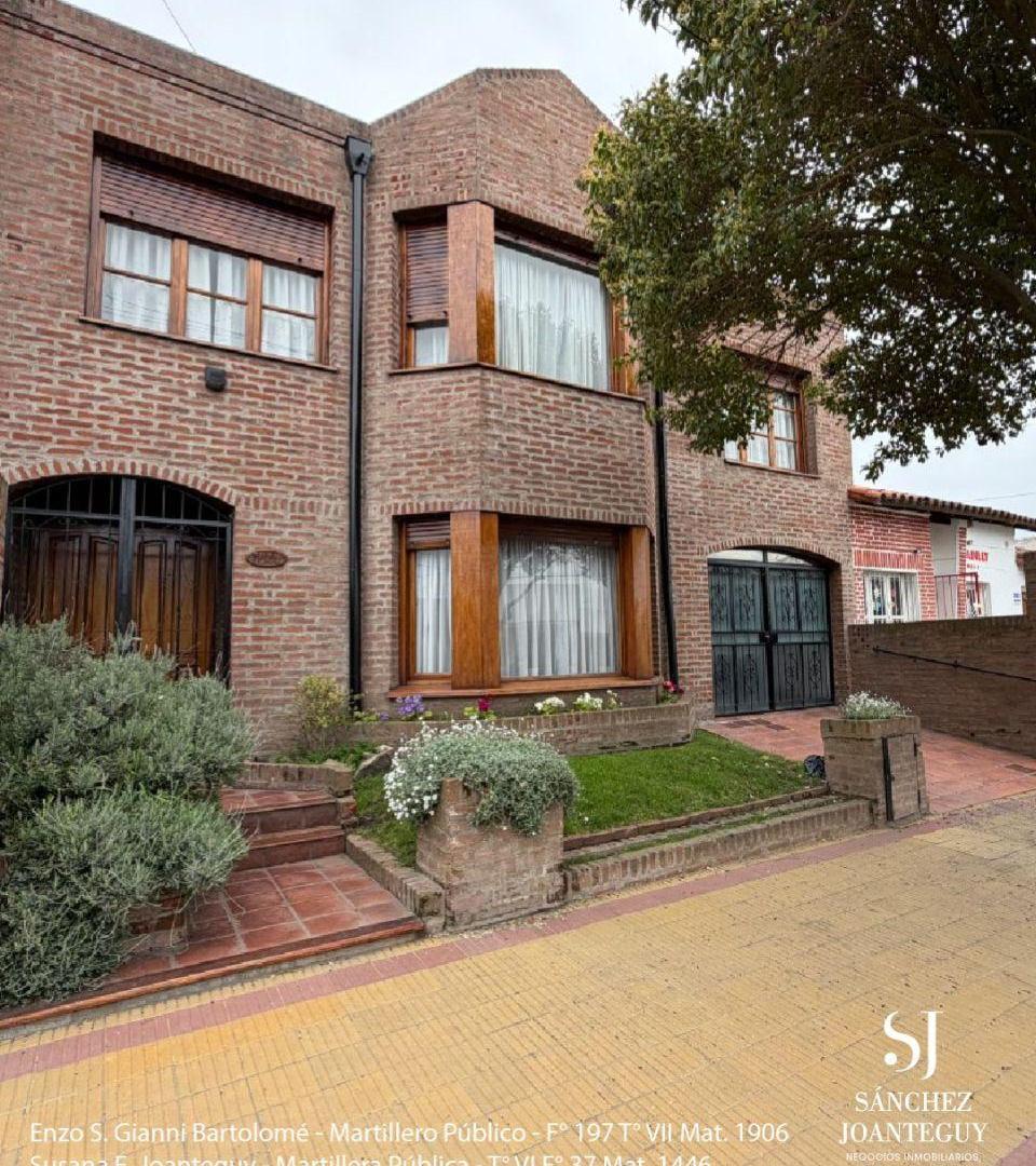 CASA 3 DORMITORIOS APTA CREDITO
