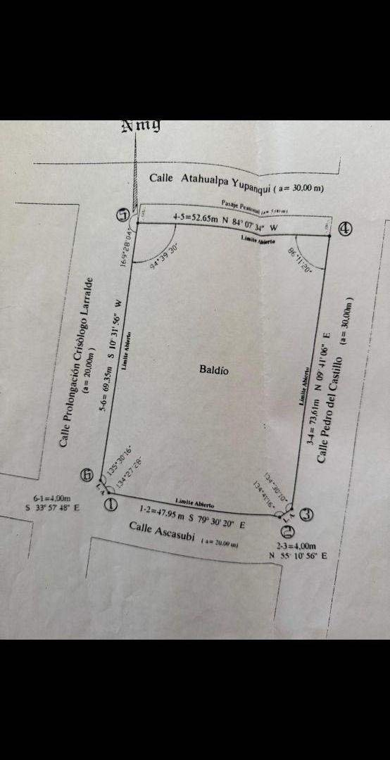 TERRENO CON 4 ESQUINAS. SALIDA A 4 CALLES.
Ubicados en Barrio Soberanía.
Ciudad De Mendoza