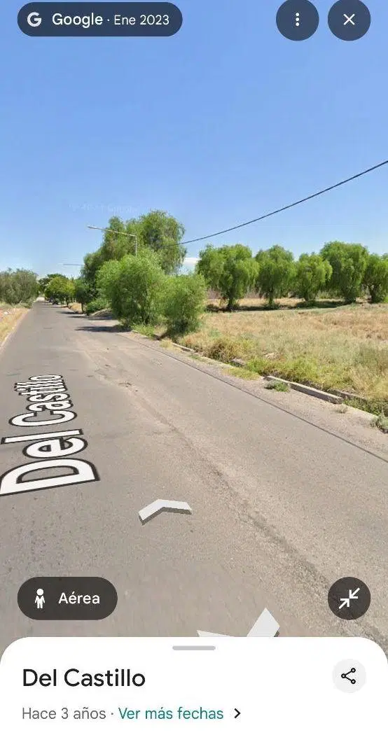 TERRENO CON 4 ESQUINAS. SALIDA A 4 CALLES.
Ubicados en Barrio Soberanía.
Ciudad De Mendoza 1