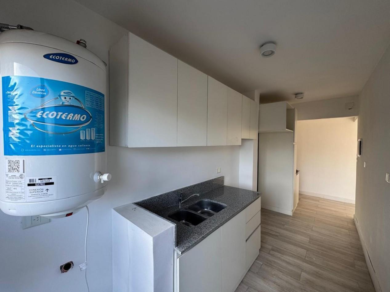 Foto de VENTA DEPARTAMENTO 3 AMBIENTES FRENTE VISTA LIBRE RENOVADO EXCELENTE, imagen 1