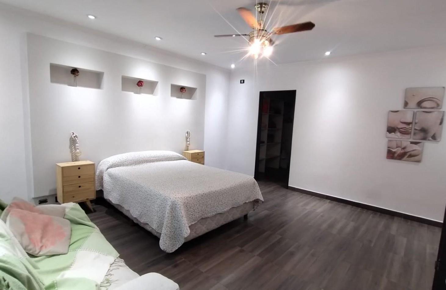 Foto de VENTA CASA QUINTA 5 AMBIENTES RENOVADA COMPLETAMENTE PARQUE PILETA, imagen 5