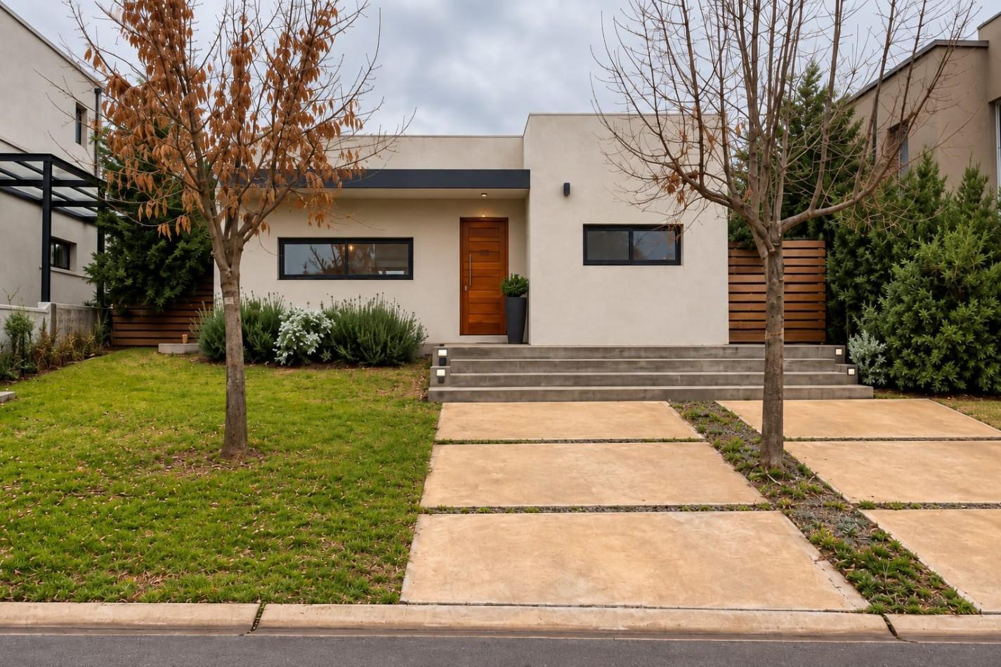 Foto de VENTA CASA EXCELENTE OPORTUNIDAD SANTA ELENA PILAR DEL ESTE, imagen 2