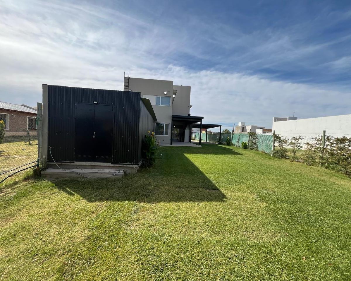 Venta - Casa 4 Dorm - Piedras Blancas - F Oro 5