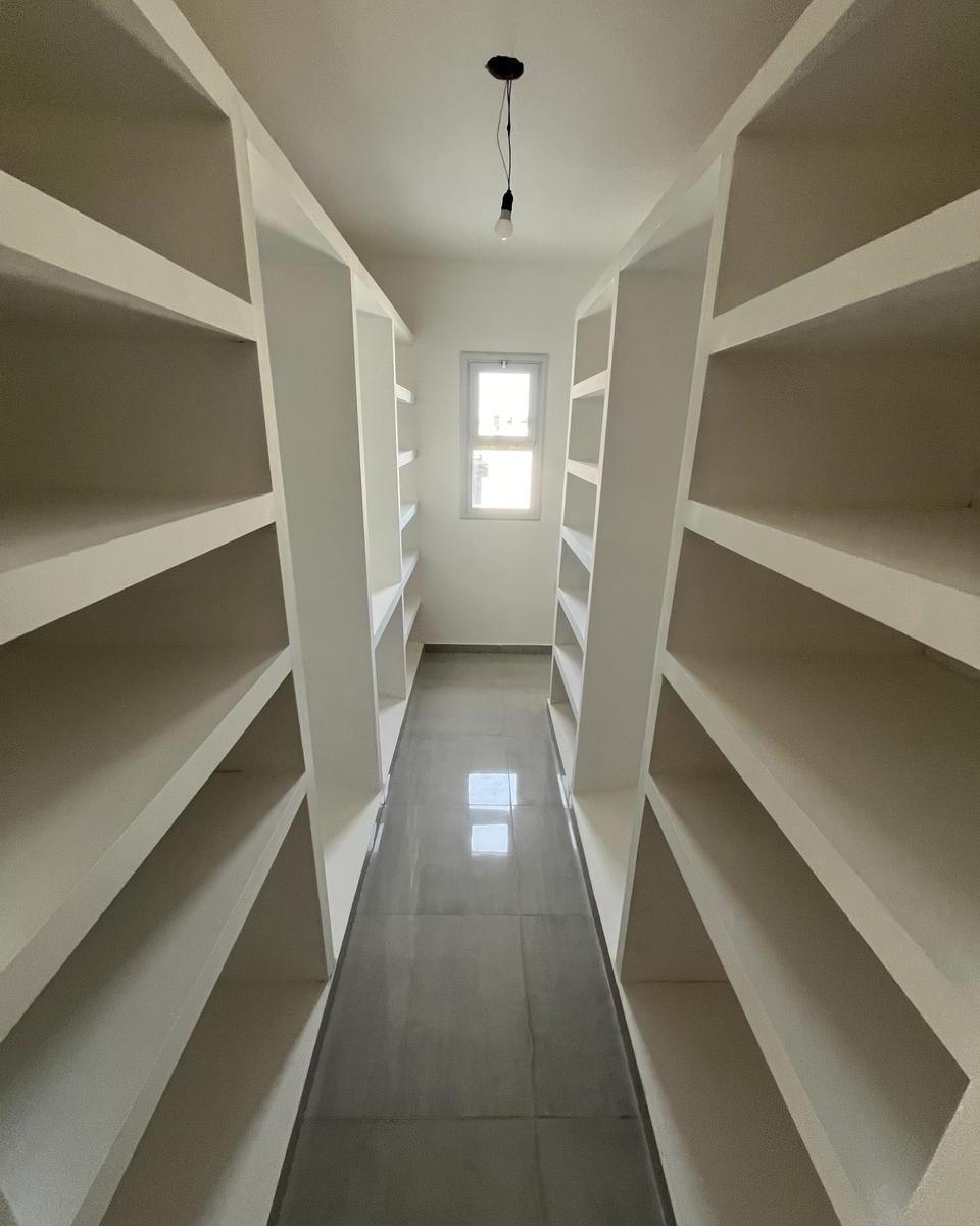 Venta - Casa 4 Dorm - Piedras Blancas - F Oro 2
