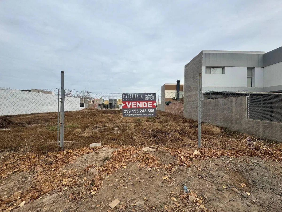 Terreno 444 m2 en venta en barrio Los Lirios - Cipolletti 5