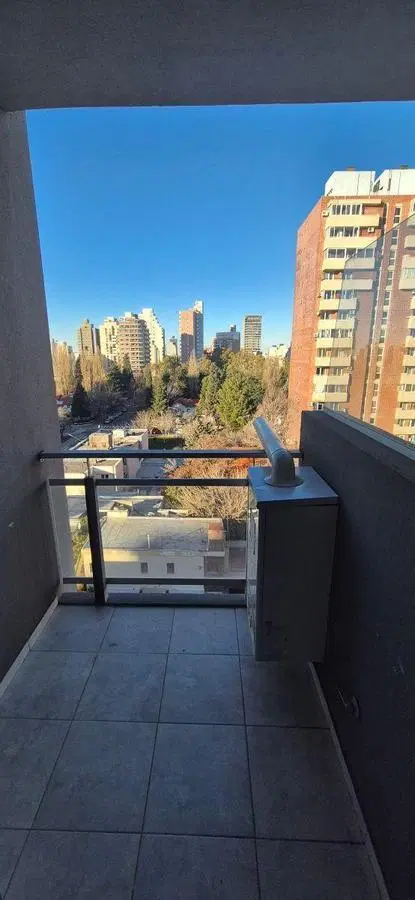 Alquiler Depto 1 dorm con cochera cubierta centro NQN 4