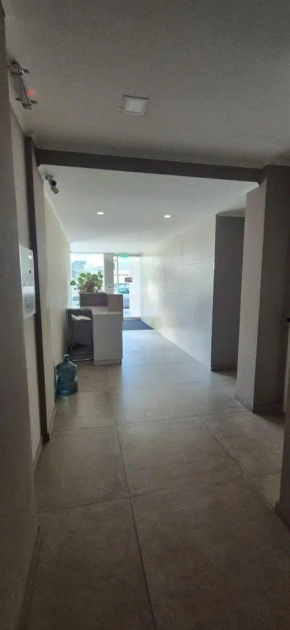 Alquiler Depto 1 dorm con cochera cubierta centro NQN 8
