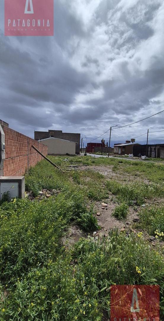 Foto de Terreno en esquina de 240 m2 - Foro de la Meseta - NQN, imagen 2