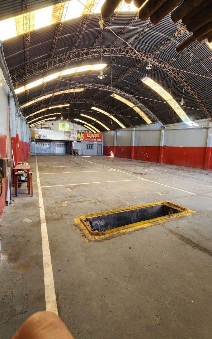 Foto de Alquiler de galpón con salón comercial, imagen 4