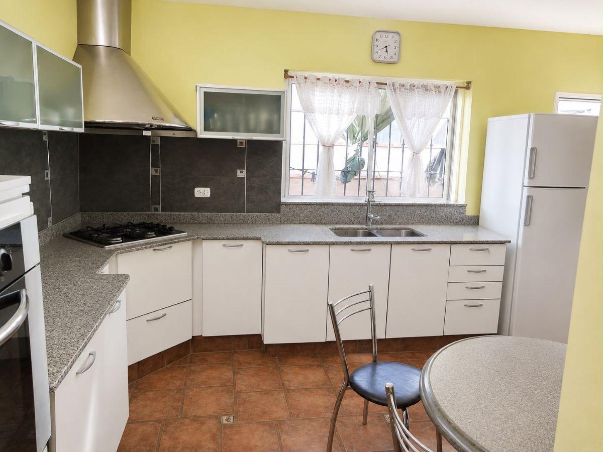 Foto de Casa en venta limite con la Sexta sección., imagen 3