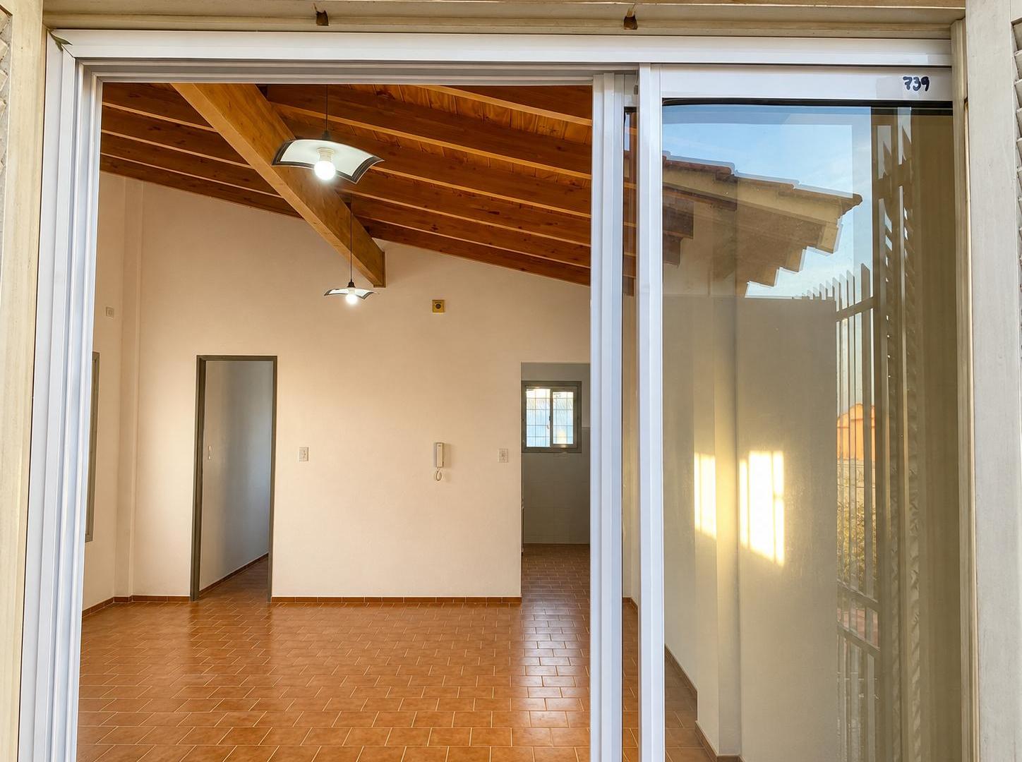Foto de Alquiler de Departamento Maipú centro, imagen 4