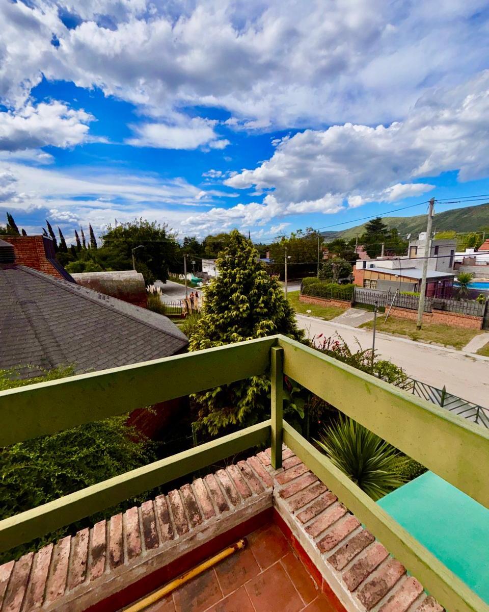 Venta Casa 900 m² 3 Habitaciones - Playa de Oro 5