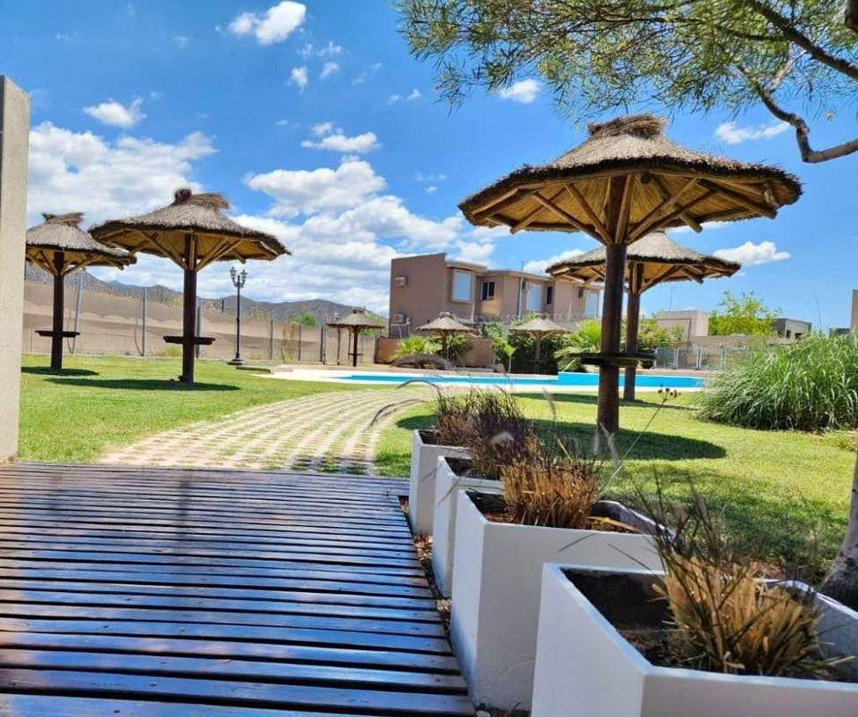 Vendo Terreno Barrio La Bastilla 4