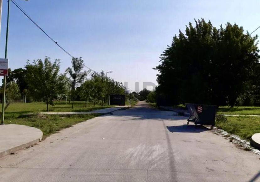 7 Y 602 Lote en venta BARRIO LA AURORA LA PLATA