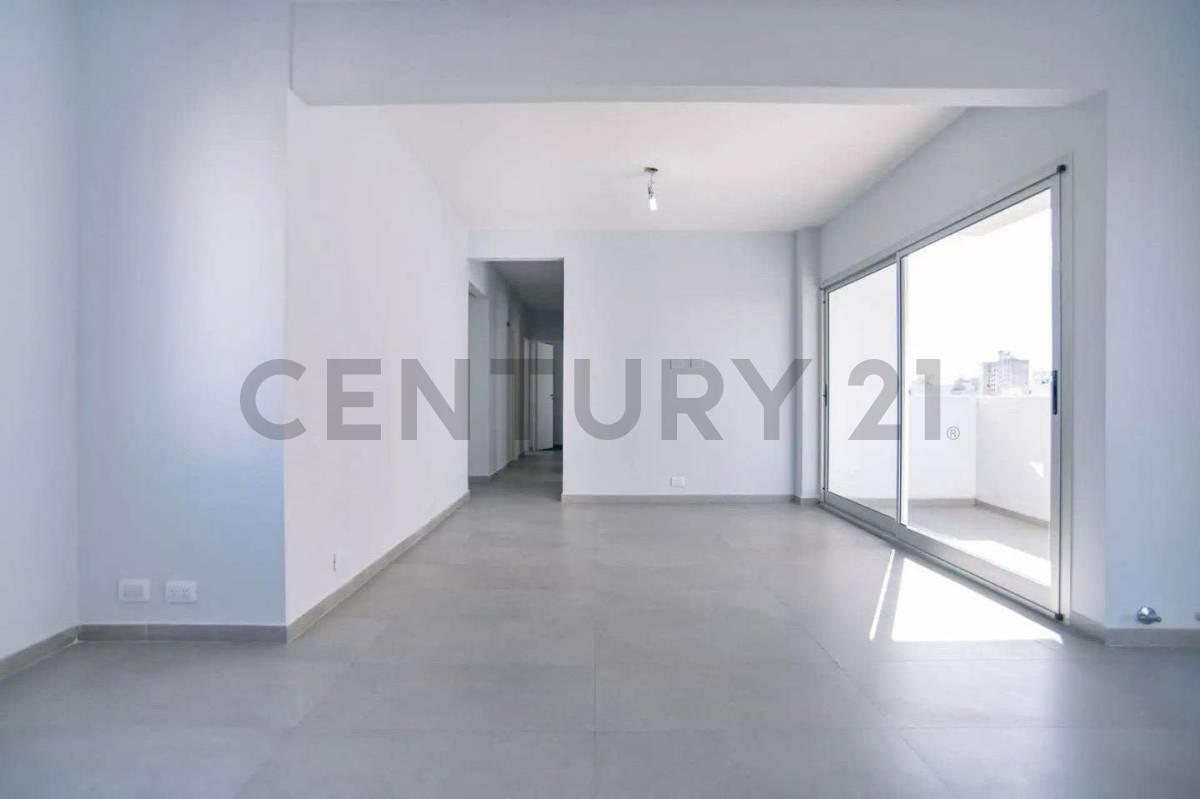 departamento en Venta 5 Ambientes, La Plata. semipiso en Calle 56 E/ 9 y 10, 8vo Piso, 9. 5