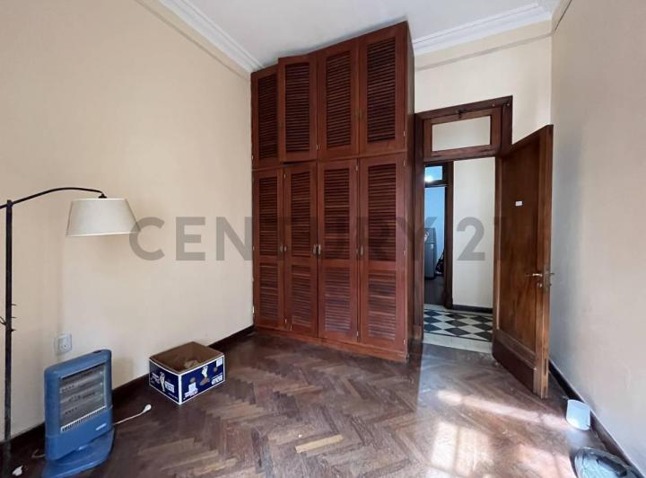VENTA DE CASA - CALLE 3 ESQUINA 54 - PATRIMONIO HISTORICO 5