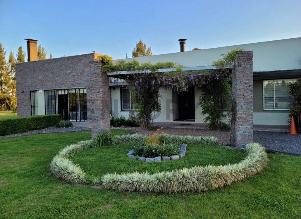 Foto de Casa en Venta 3 dormitorios | Ruta 36 KM 64 | USD 310.000, imagen 1