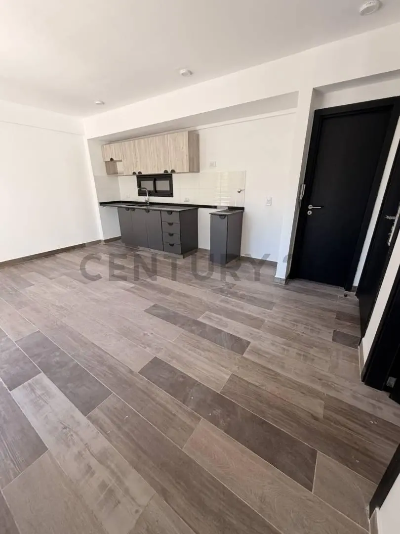 Departamente 2 ambientes en Venta en Quilmes 5