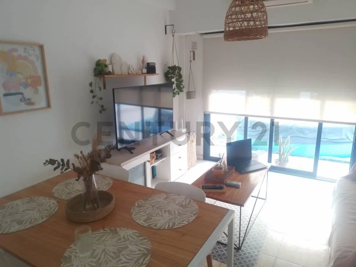 Calle 67 e/  8 y 9 | Venta de PH 1 dormitorio con jardin 2
