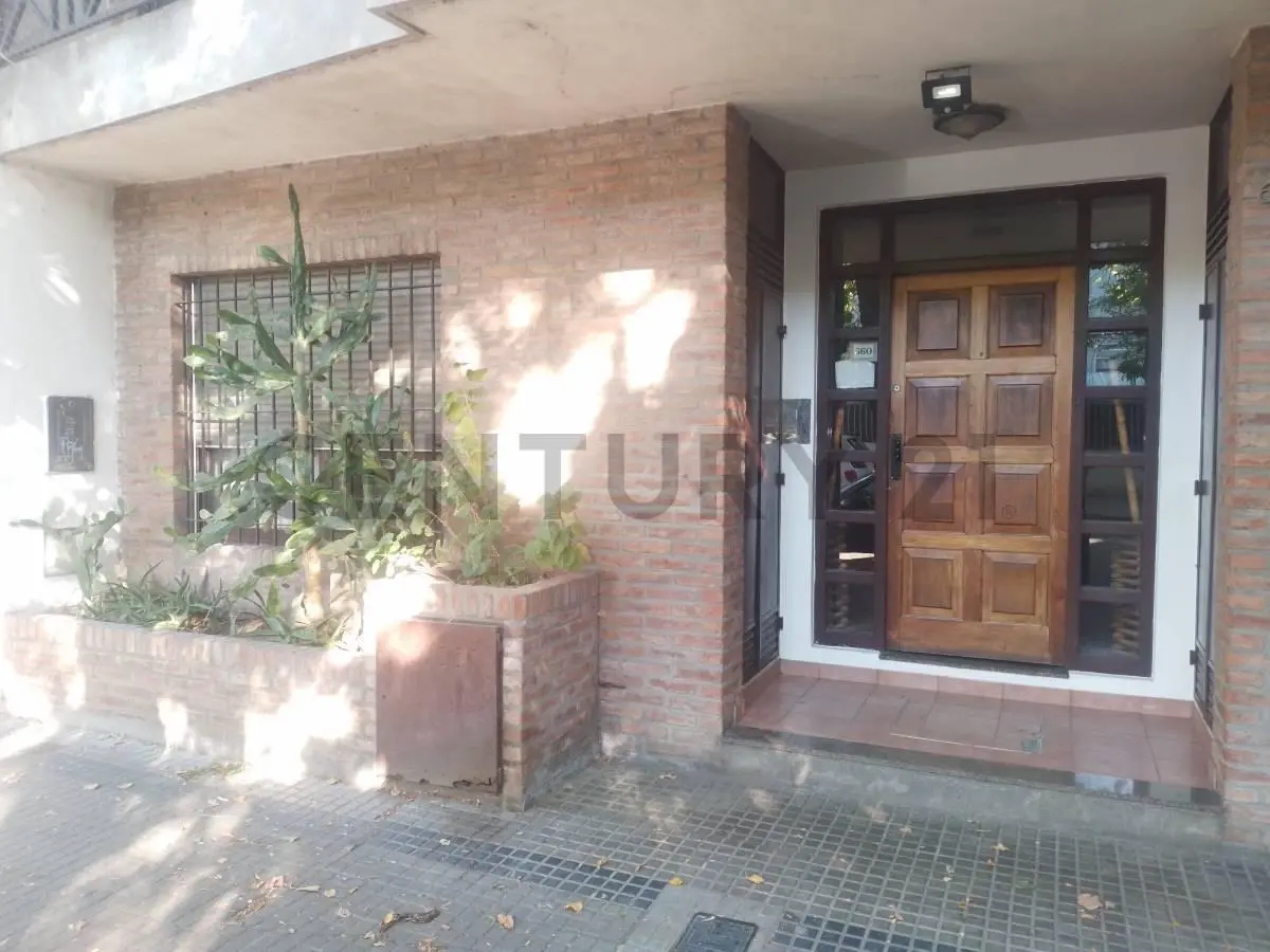 Calle 67 e/  8 y 9 | Venta de PH 1 dormitorio con jardin 3