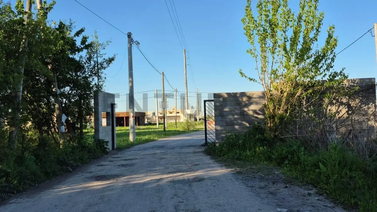 Venta de Lote en Barrio Semi Cerrado TERRANOVA, 2