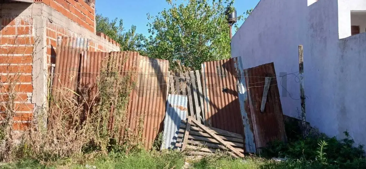 Venta de  Lote  calle 43 entre 190 y 191 3