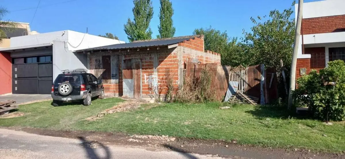 Venta de  Lote  calle 43 entre 190 y 191 4