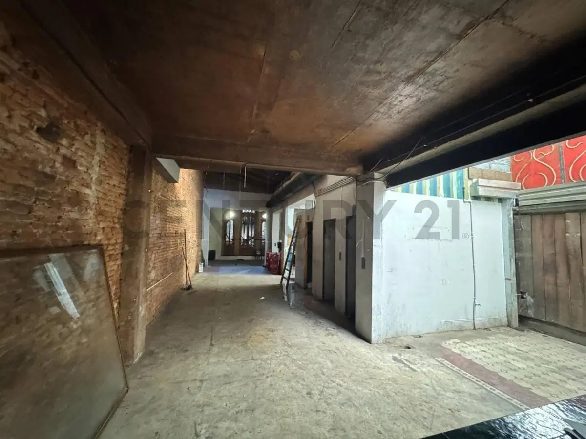 ALQUILER LOCAL COMERCIAL  - 49 e/ DIAG 74 Y 11 - USD 1.500 3