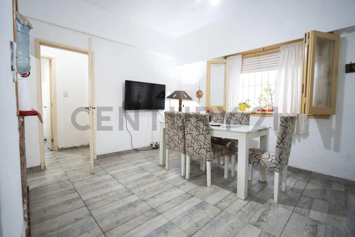 36 ENTRE 1 Y 2 PH PLANTA BAJA CON PATIO EN VENTA 2 DORMITORIOS LA PLATA 5