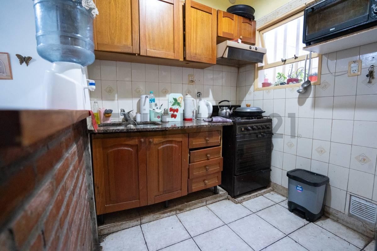 Foto de 36 ENTRE 1 Y 2 PH PLANTA BAJA CON PATIO EN VENTA 2 DORMITORIOS LA PLATA, imagen 1