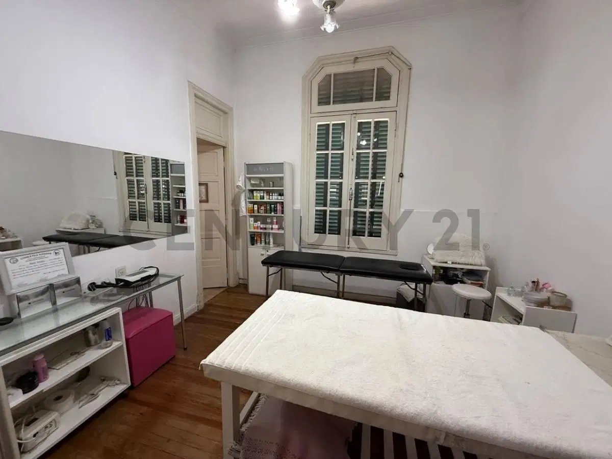 Casa en Venta - 54 esquina 17 - 2 dormitorios con Cochera - USD 160.000 5