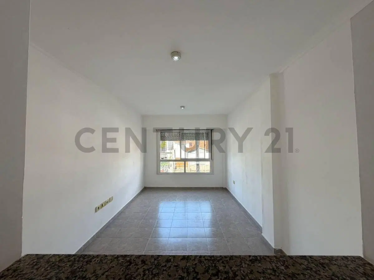 Calle 33 e/ 15 y 16 | Departamento de 1 dormitorio en alquiler 8