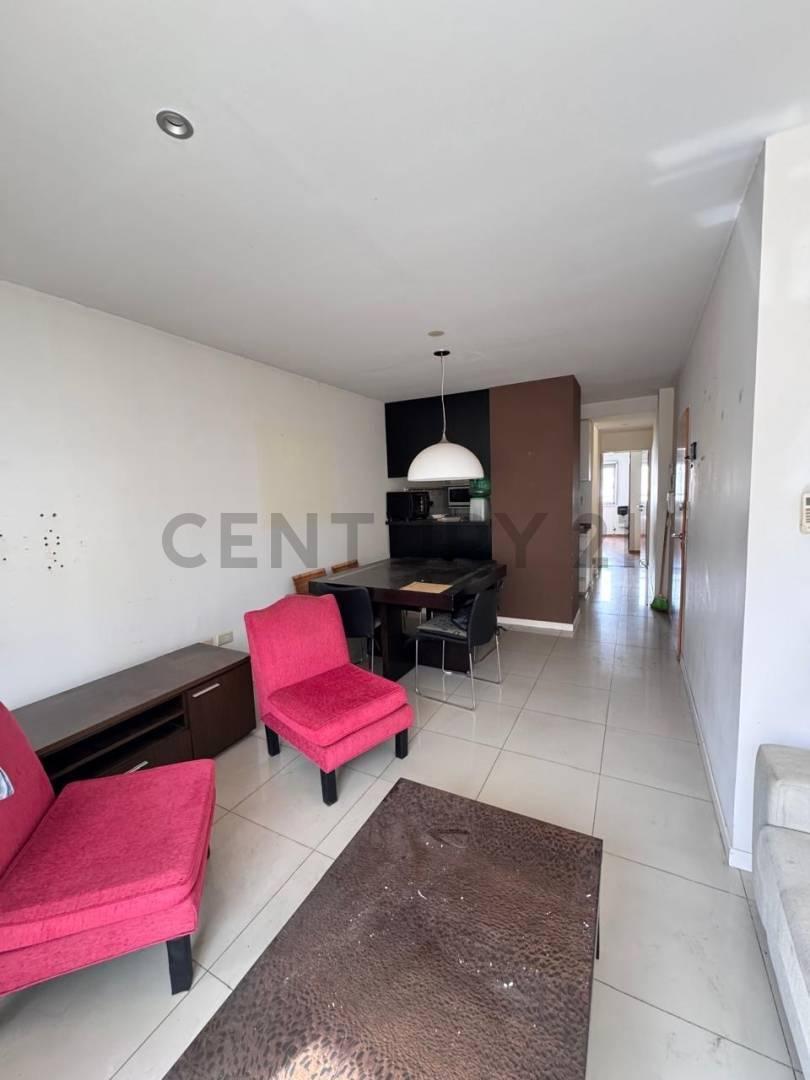 Foto de Alquiler Dúplex amoblado - 3 dormitorios y terraza propia - 57 entre 12 y 13, imagen 3