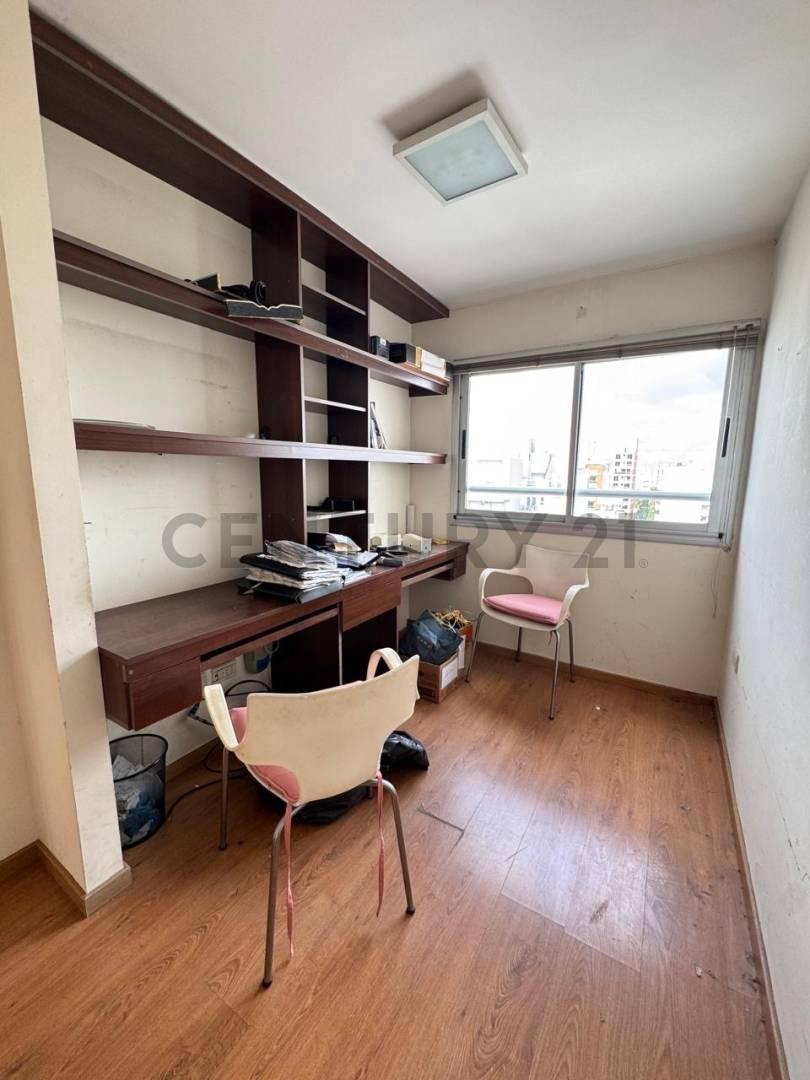 Foto de Alquiler Dúplex amoblado - 3 dormitorios y terraza propia - 57 entre 12 y 13, imagen 2