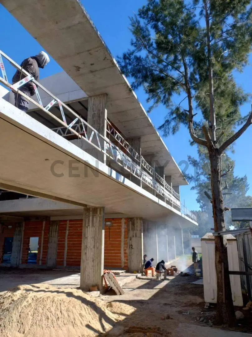 485 Y 138 OFICINA EN ALQUILER DISTRITO GORINA 5