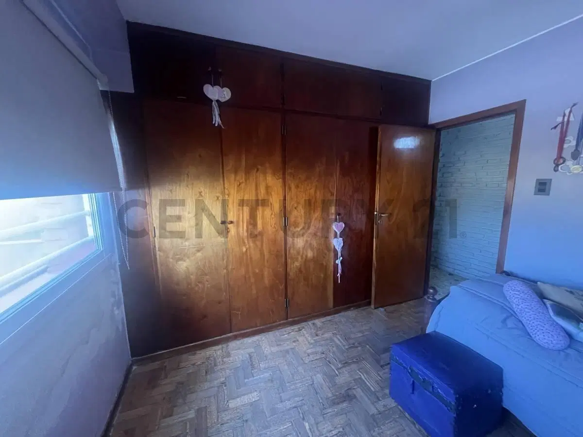 32 entre 31 y 132. PH de 4 dormitorios con cochera en venta, La Plata. 5