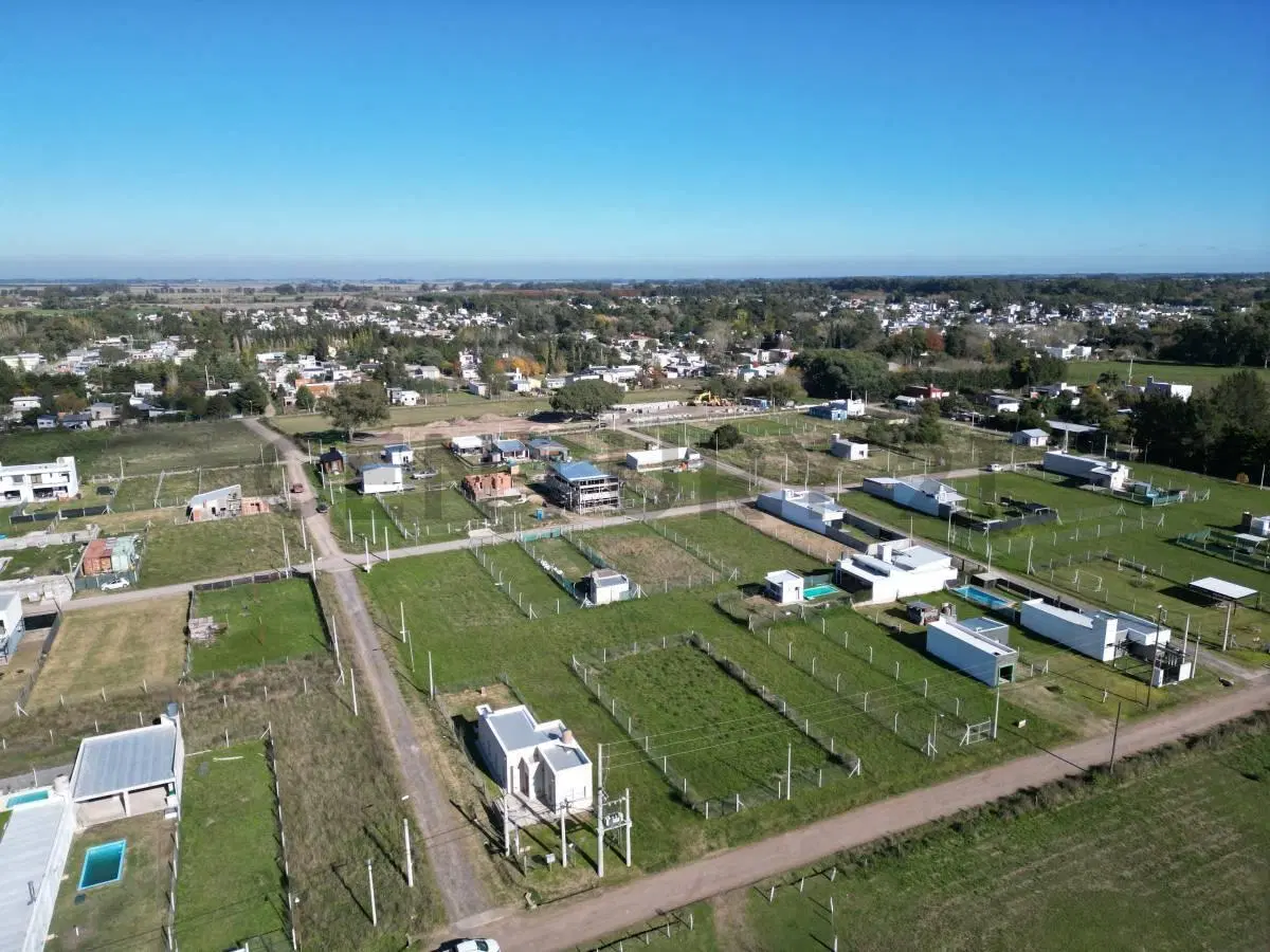 LOTE EN 14 e/ 662 y 663, SICARDI, LOS FRESNOS II 3