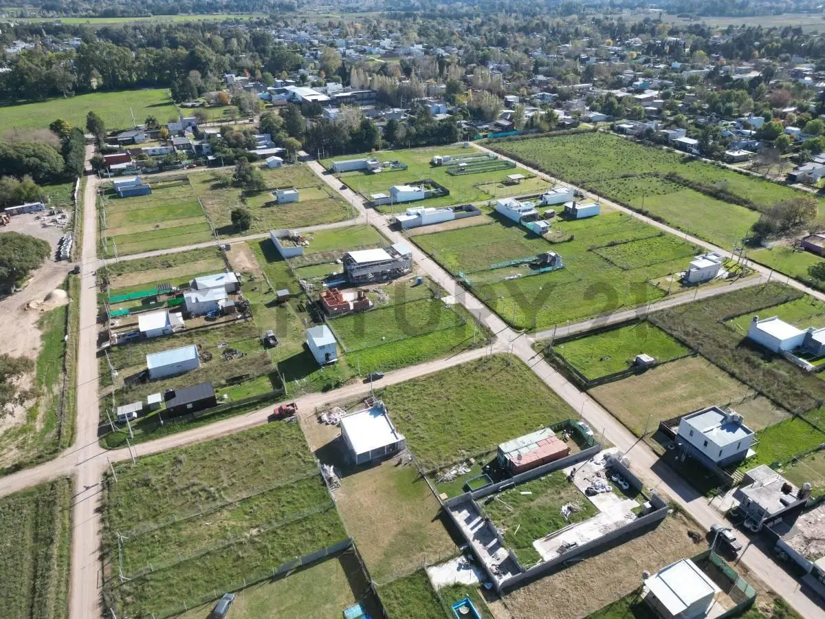 LOTE EN 14 e/ 662 y 663, SICARDI, LOS FRESNOS II 2