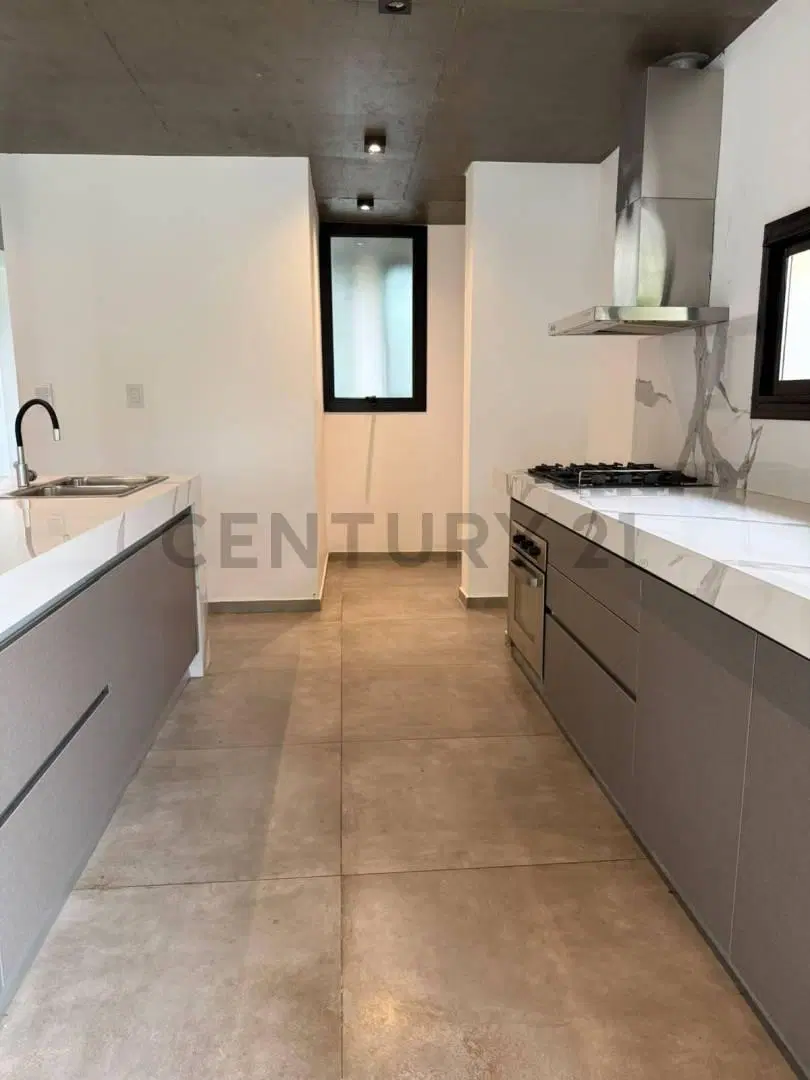 467 142 Y 148 CASA EN ALQUILER 4 DORMITORIOS GRAND BELL 2 BARRIO CERRADO PILETA 2