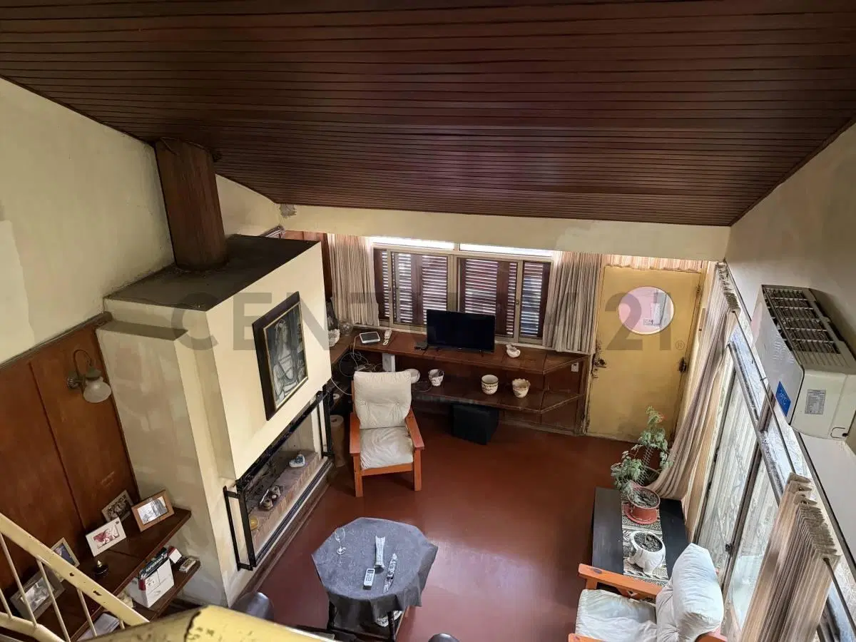 Calle 4 entre 58 y 59. Casa de 3 dormitorios + estudio en venta, La Plata. 3