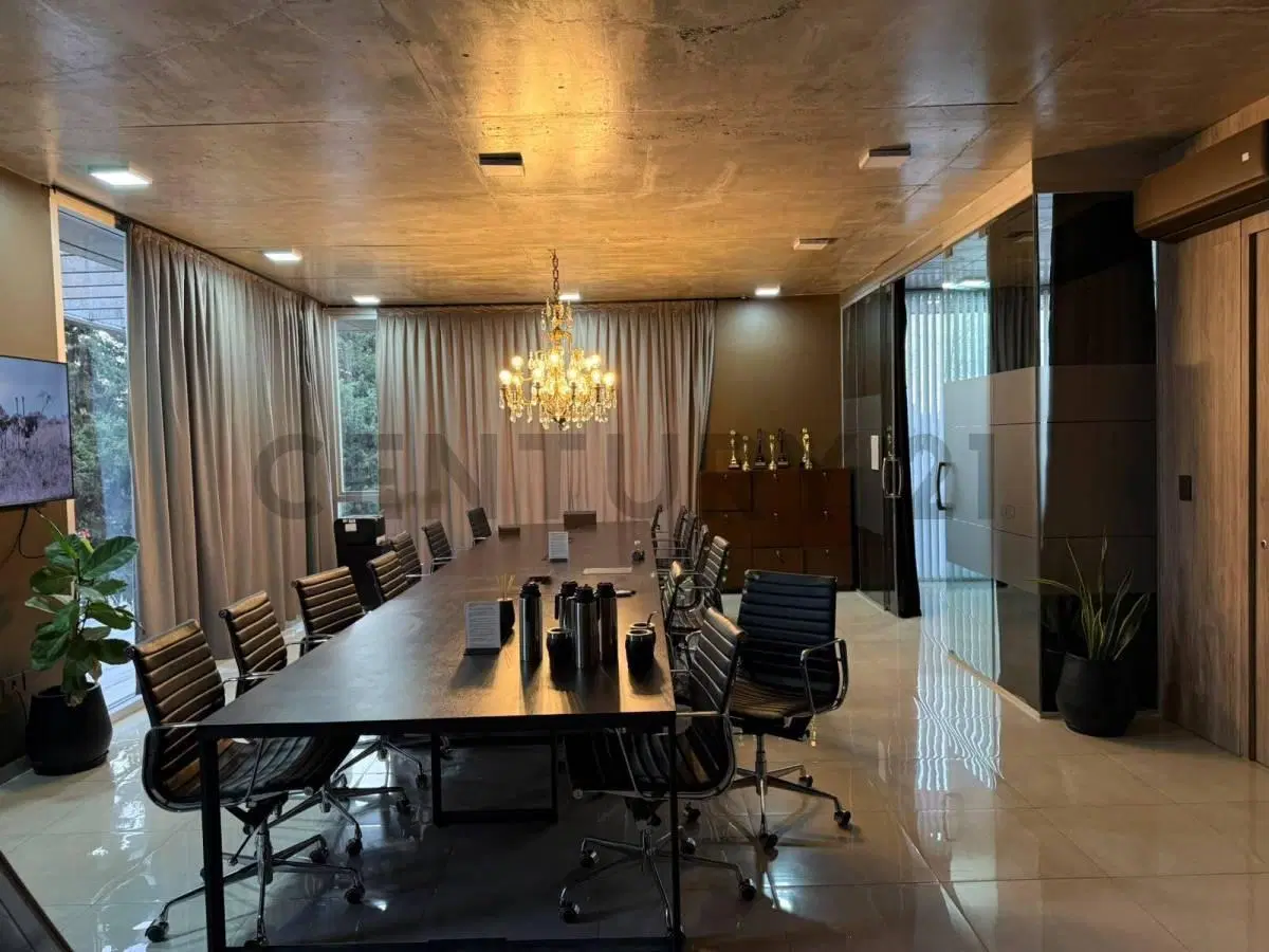31 entre 505 y 506 OFICINA EN VENTA 84 METROS GORINA HERNANDEZ 3