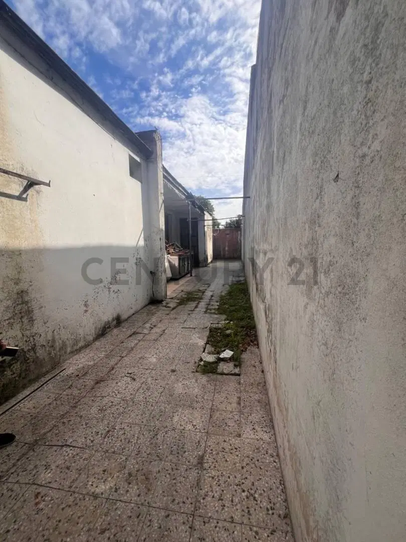 57 entre 21 y 22 CASA LOTE A RECICLAR APTO DESARROLLO CON LOCAL EN VENTA LA PLATA 5