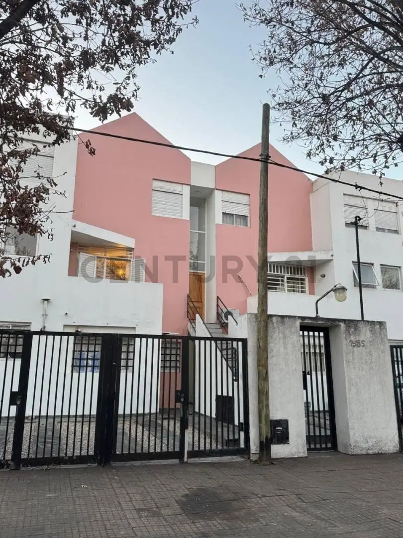 Oportunidad: Venta departamento - 2 dormitorios al frente con cochera 2