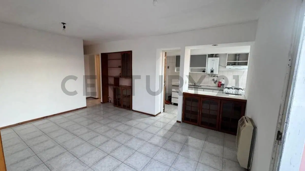Oportunidad: Venta departamento - 2 dormitorios al frente con cochera 3