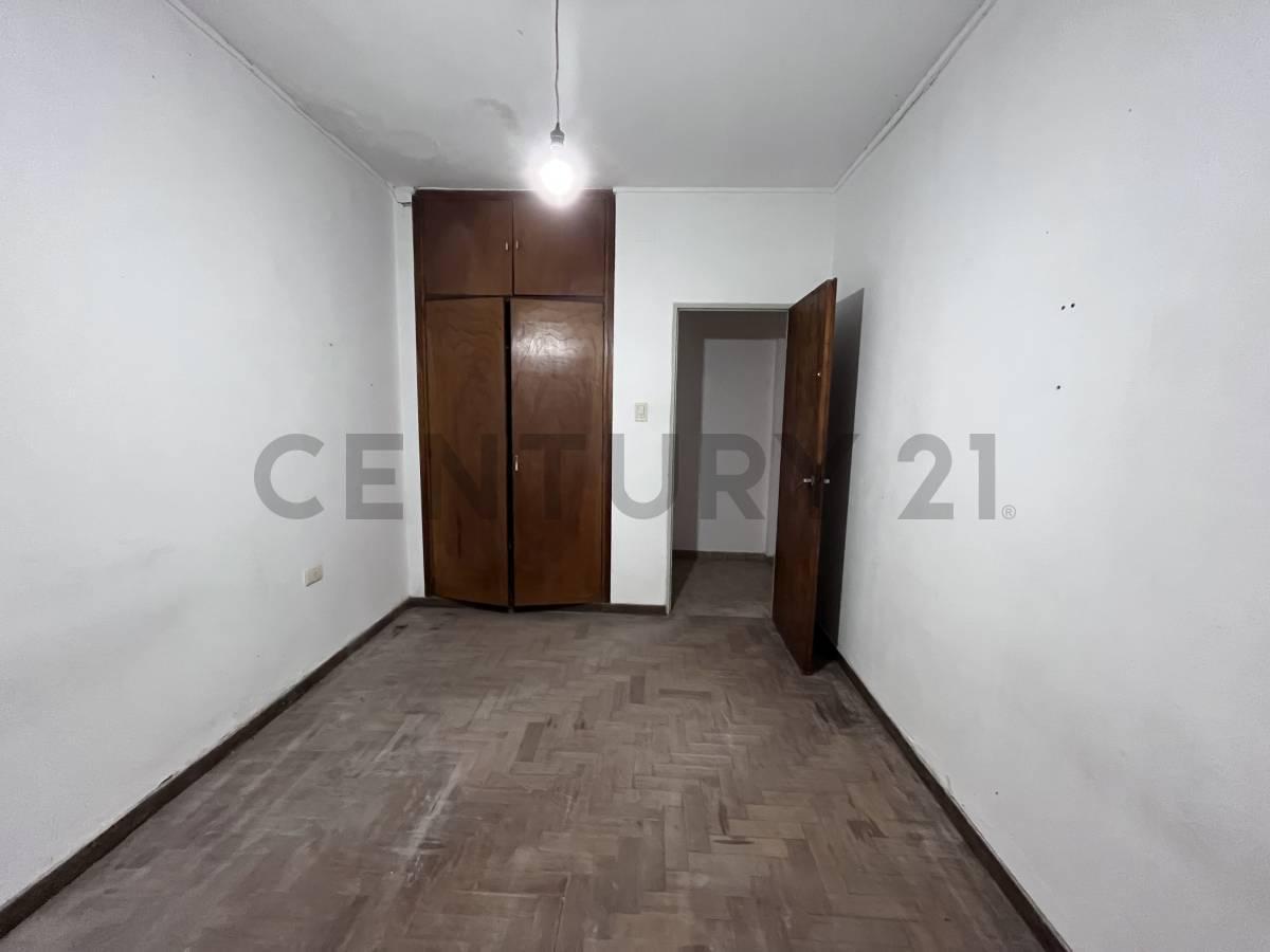 Foto de Calle 140 e/ 56 y 57 | Casa en venta de 3 Dormitorios a refaccionar, imagen 4