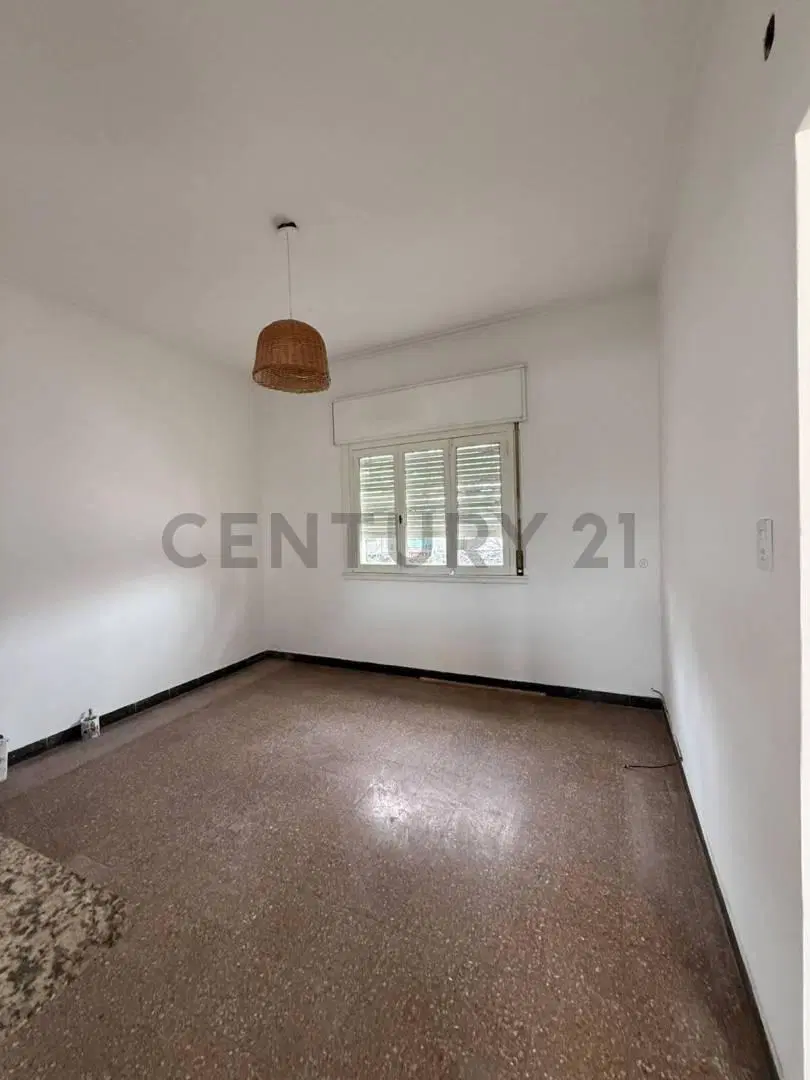 7 y 71 ALQUILER DEPARTAMENTO 2 DORMITORIOS CON PATIO LA PLATA 3
