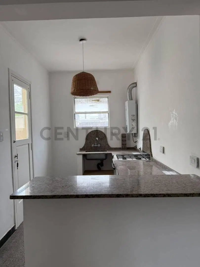 7 y 71 ALQUILER DEPARTAMENTO 2 DORMITORIOS CON PATIO LA PLATA 2