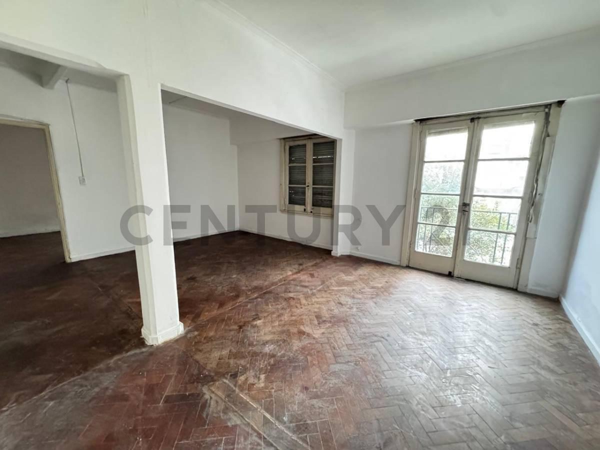 Foto de Oportunidad para reciclar en ubicación premium | 3 dormitorios | La Plata, imagen 1